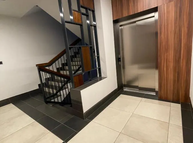 Apartment Centrum Wlodarzewska 30 *